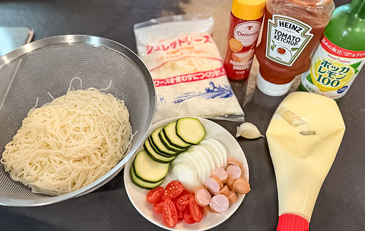 『そうめんピザ』の材料の写真