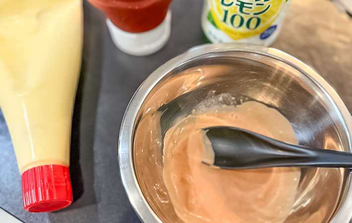 『そうめんピザ』を作る写真