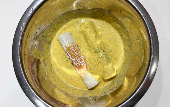 『ちくわのカレー風味磯辺揚げ』を作る写真
