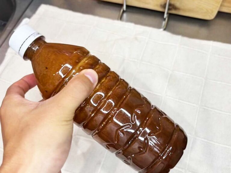 『ダルゴナコーヒー』を作る写真