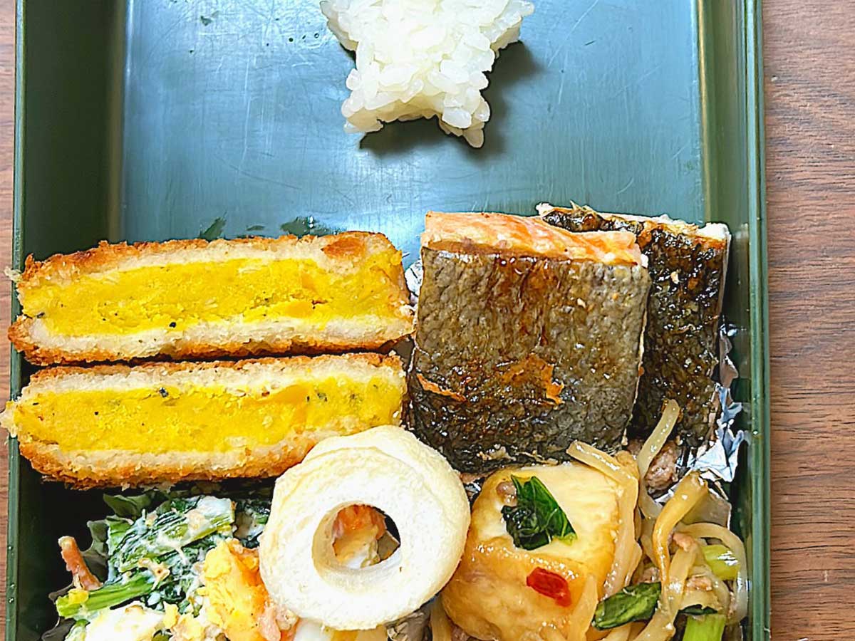 お弁当の写真