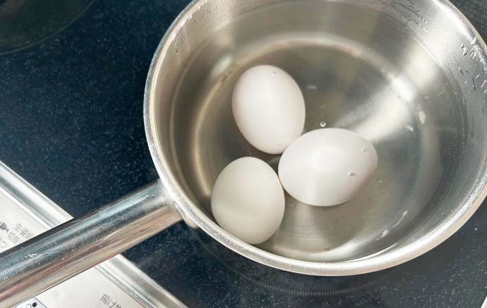 『味噌味玉』を作る写真