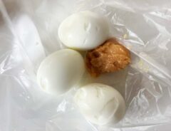 『味噌味玉』を作る写真