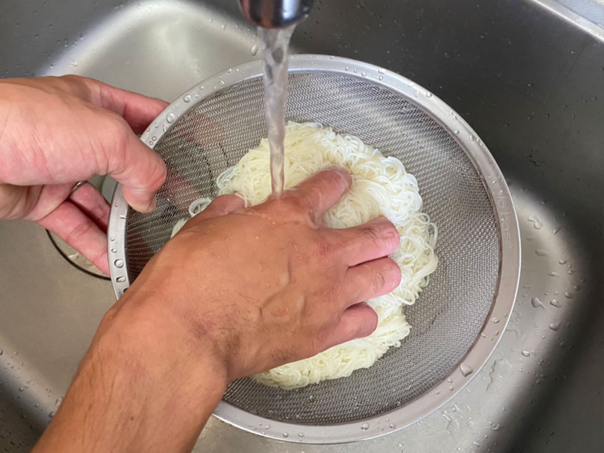 そうめんをゆでた写真