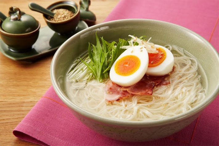 『鶏ガラスープ』のそうめんの写真
