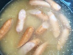 『ウインナーの炊き込みご飯』を作る写真
