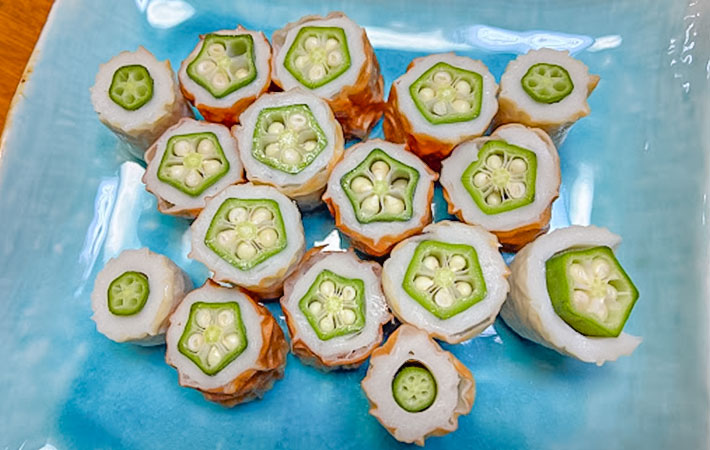 『ちくわ×オクラのやみつきから揚げ』を作る写真