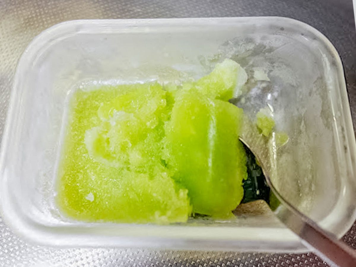 『メロン風味のシャーベット』を作る写真