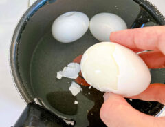 『カンタン酢で作るさっぱり味玉』を作る写真