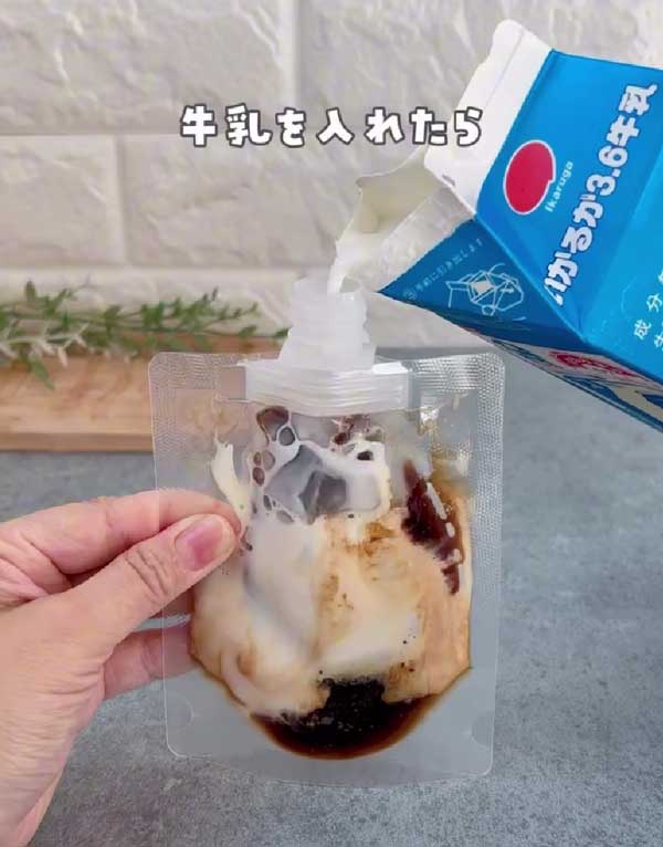 透明スパウトパウチの画像