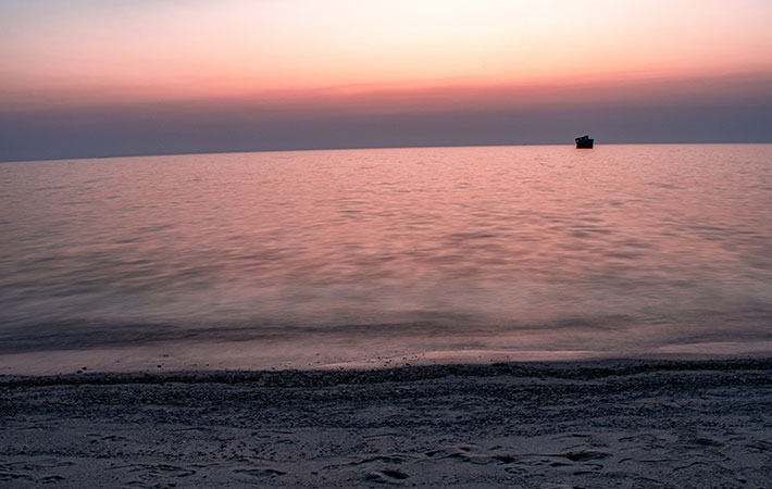 海と夕日の写真