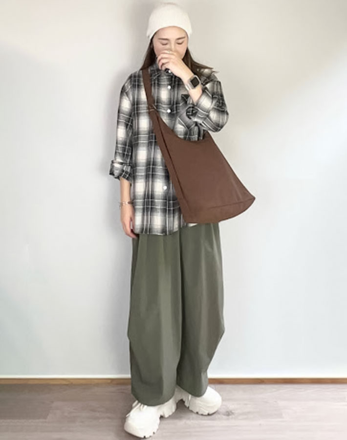 『2WAYロングベルトバッグ』のコーディネート写真