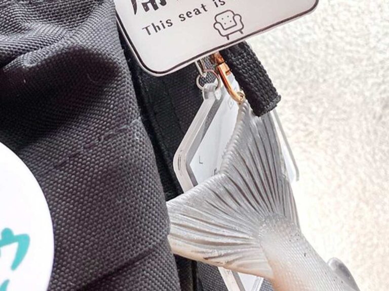 席使用中キーホルダーの写真