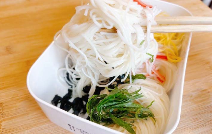 『そうめん弁当にちょいたしわかめ』の完成写真