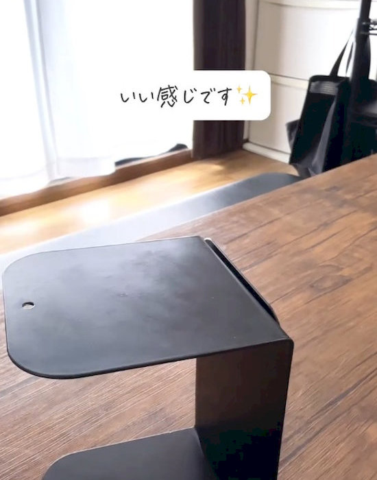 マグネットシートを貼り付けたブックスタンド