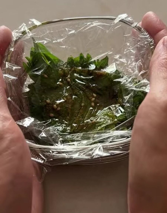 ラップで蓋をする