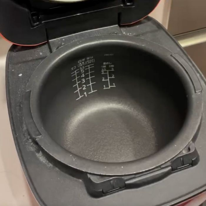 炊飯器の内釜の写真