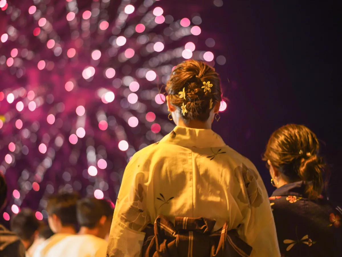花火大会にあると便利な持ち物14選!夏祭りは暑さ対策も忘れずに