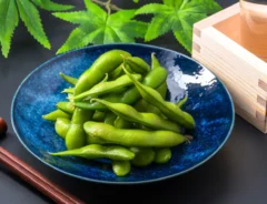 枝豆を食べ過ぎるとどうなる？摂取量の目安や吸収できる栄養素を解説