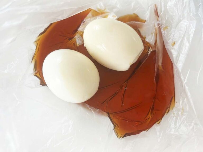 『酢醬油味玉』を作る写真