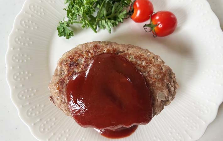 『卵入りハンバーグ』の完成写真