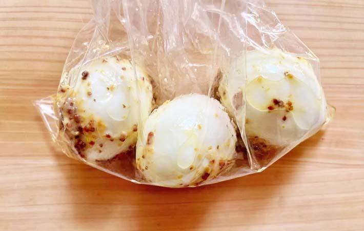 『マスタードの味玉』を作る写真