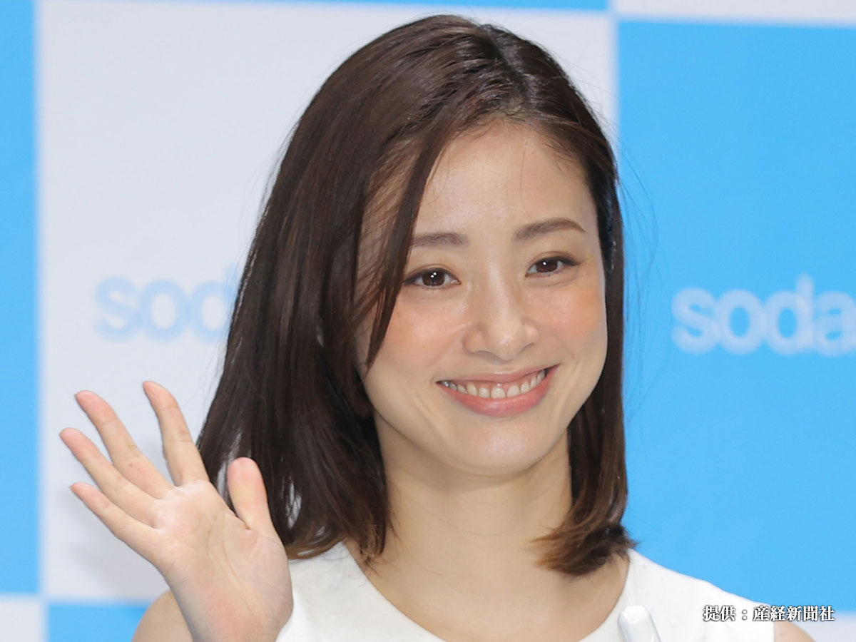 上戸彩さん