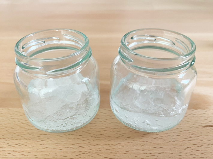 保冷剤で作る、消臭剤