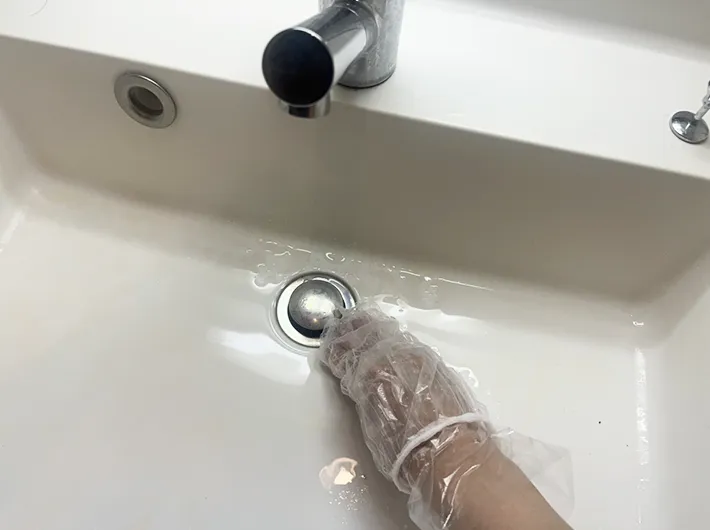 水切りネットで洗面所掃除