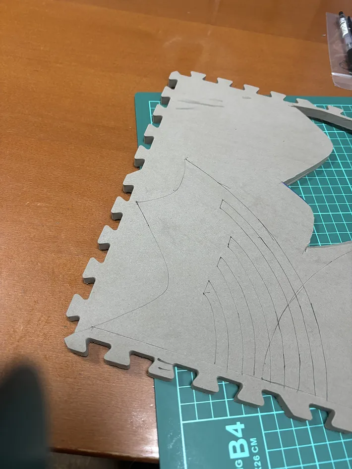 コスプレの制作過程の写真