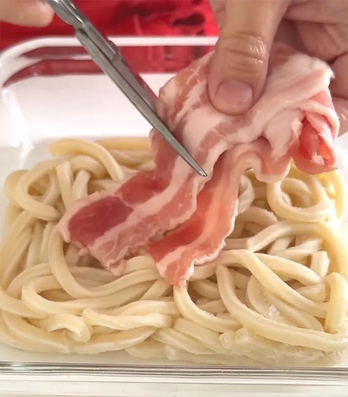 『冷やし豚キムチ豆乳うどん』の作り方