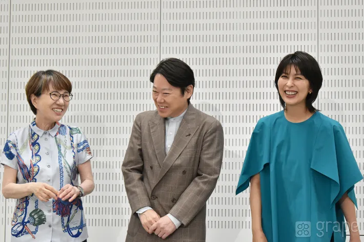 『しあわせな結婚』囲み取材