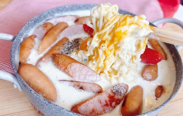 『背徳カルボナーラらーめん』の完成写真