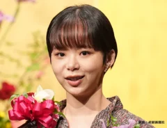 趣里さん