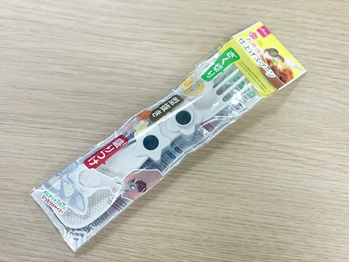 ダイソーのお弁当仕上げスプーン（撮影：grape編集部）