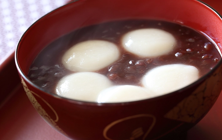 団子と餅を入れて相性がよいのは『しるこ』と『雑煮』のどちら？