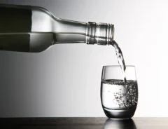 ホワイトリカーの代用品6選！果実酒、梅酒作りに使えるお酒は？
