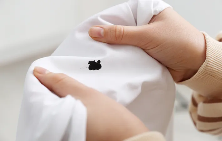 服に油性ペン汚れがついた時の落とし方