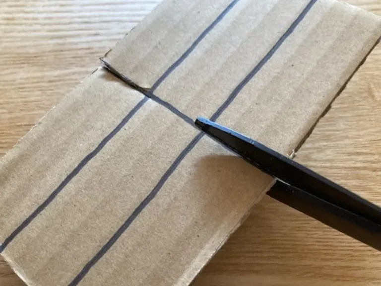 ダンボール