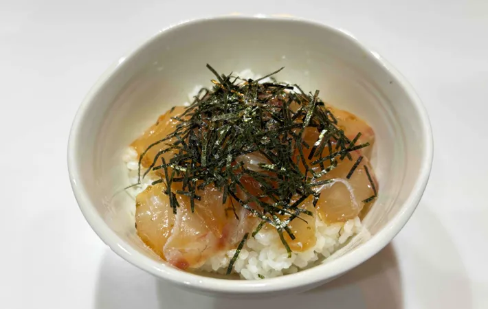 『刺身の柚子こしょう漬け』の完成写真（撮影：エニママ）