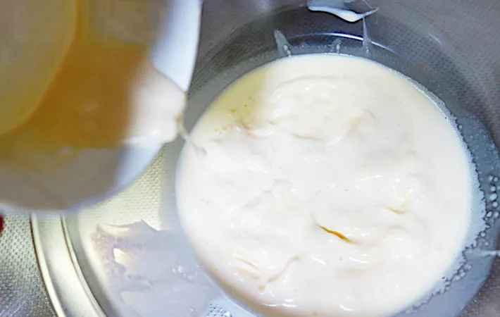 『しらたま団子』を作る写真（撮影：エニママ）