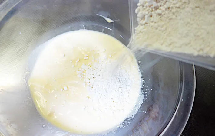 『しらたま団子』を作る写真（撮影：エニママ）