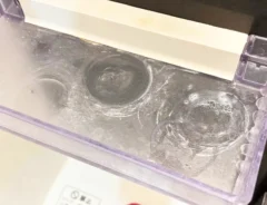 風呂場の水アカの写真（撮影：キジカク）