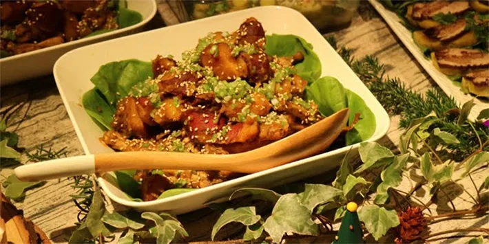 『サツマイモと手羽先のコチュジャン煮』の写真