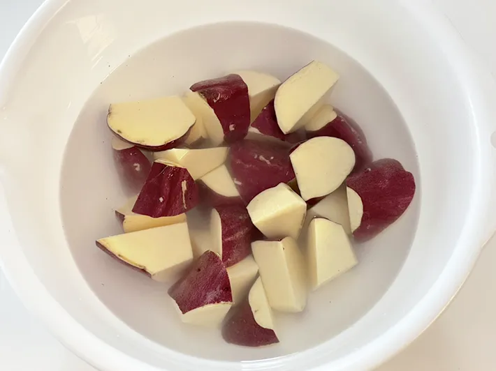 カンロ飴を使った大学芋のレシピ写真（撮影：grape編集部）