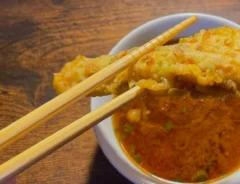 天ぷらと味噌汁の写真（撮影：grape編集部）