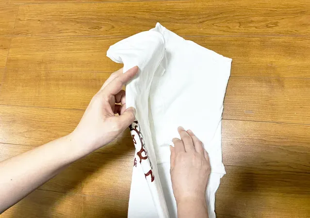 Tシャツのたたみ方（撮影：grape編集部）