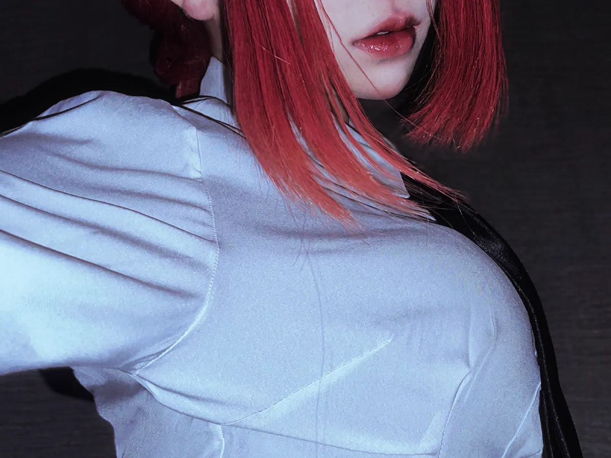 マキマに扮する女性の写真