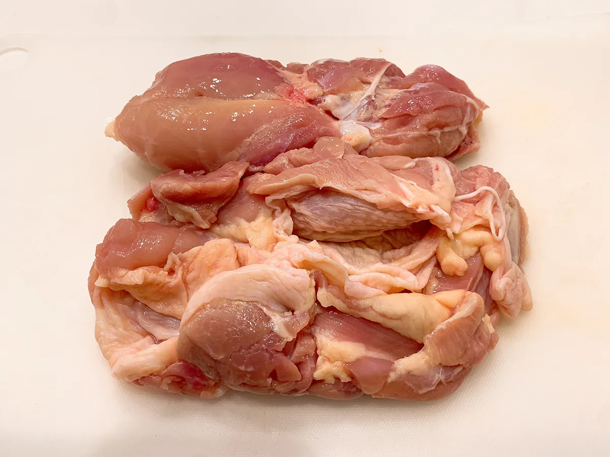 鶏もも肉の写真（撮影：grape編集部）