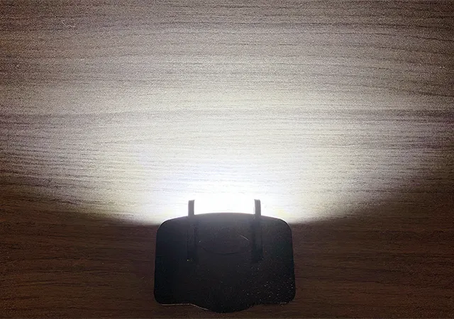 『キャップ用ＬＥＤライト』（撮影：grape編集部）